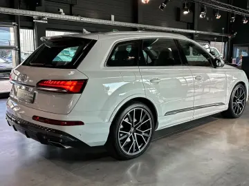 AUDI Q7 45 TDI QUATTRO-S LINE