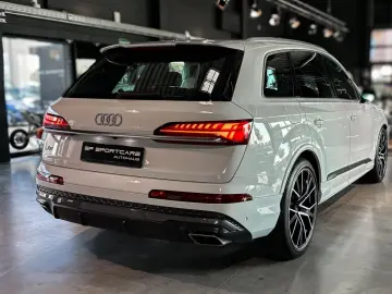 AUDI Q7 45 TDI QUATTRO-S LINE