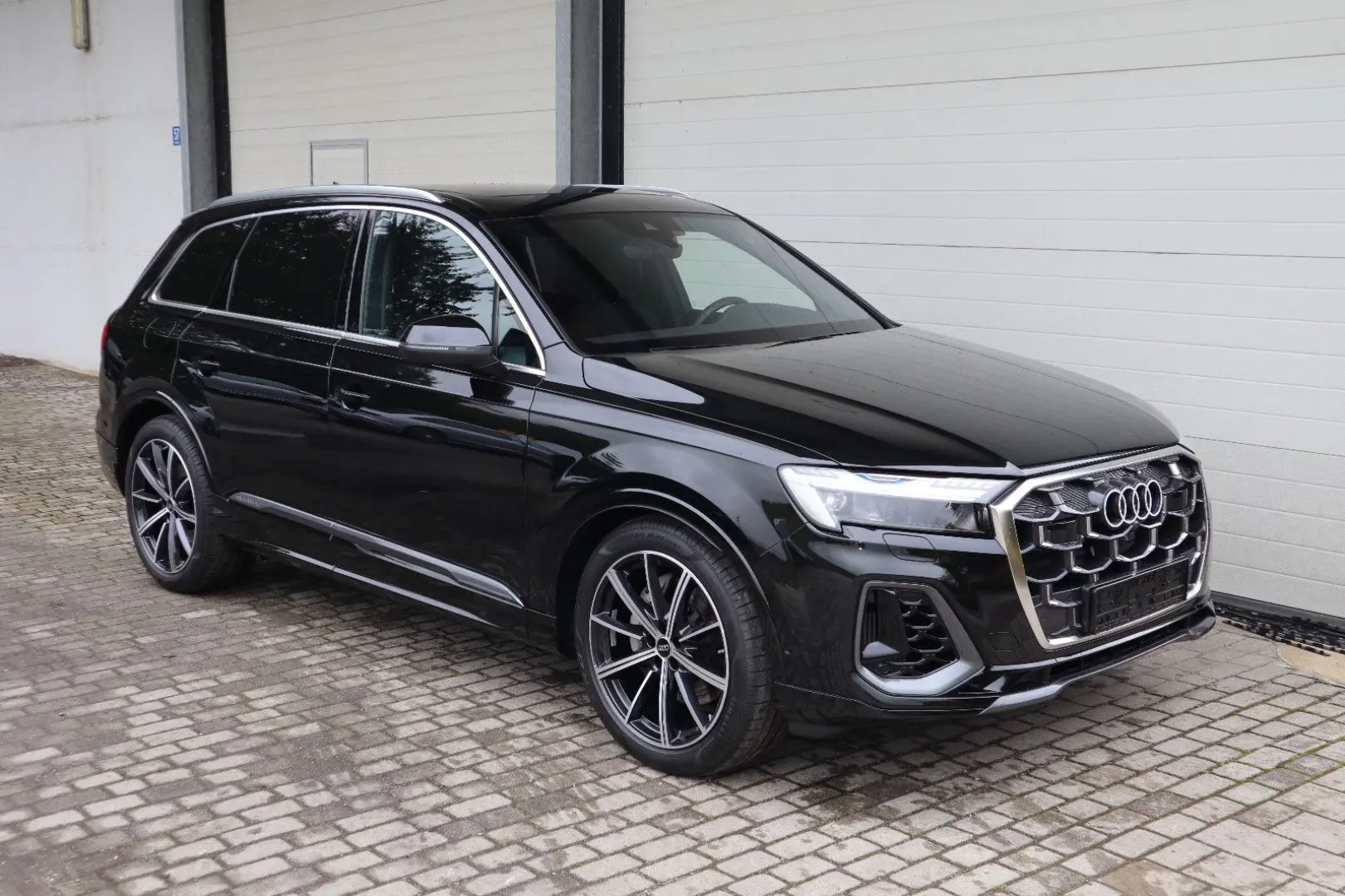 AUDI Q7 S-Line 55 TFSI