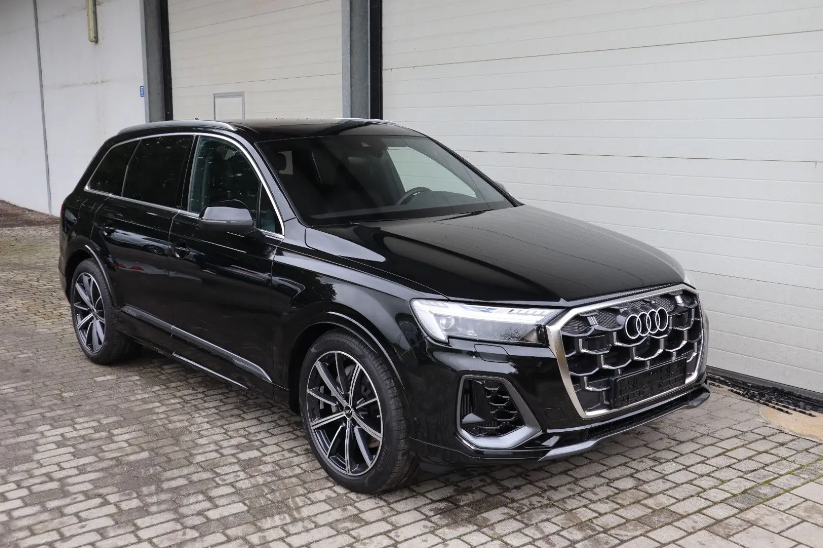 AUDI Q7 S-Line 55 TFSI