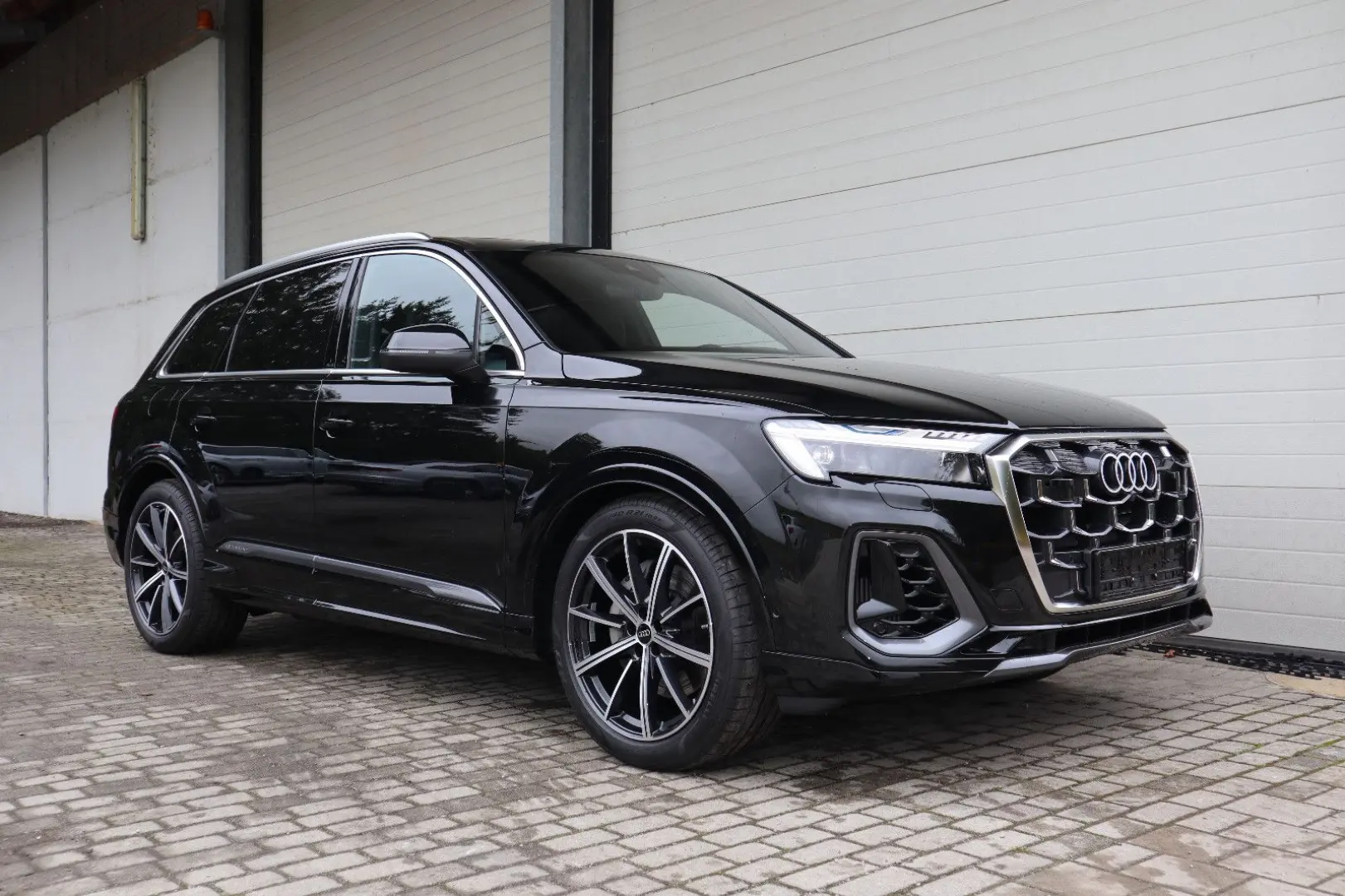 AUDI Q7 S-Line 55 TFSI