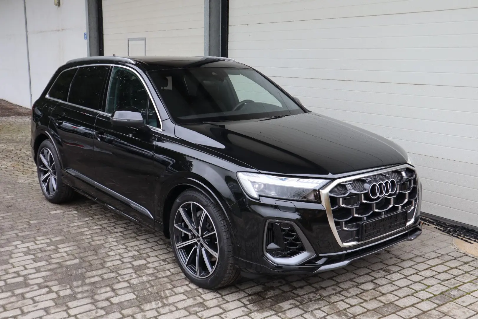 AUDI Q7 S-Line 55 TFSI