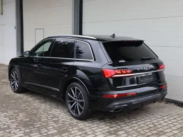 AUDI Q7 S-Line 55 TFSI