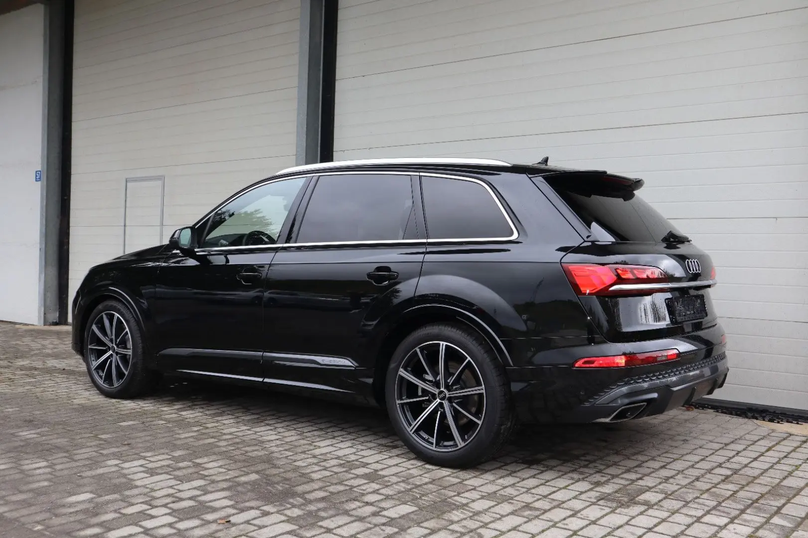 AUDI Q7 S-Line 55 TFSI