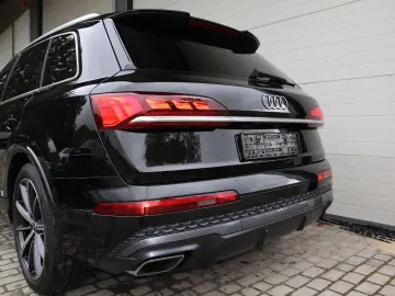 AUDI Q7 S-Line 55 TFSI