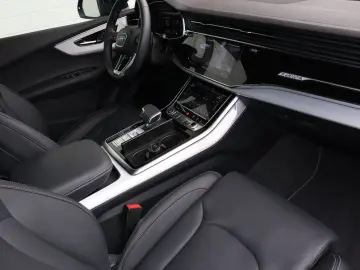 AUDI Q7 S-Line 55 TFSI
