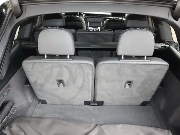AUDI Q7 S-Line 55 TFSI