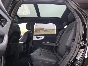 AUDI Q7 S-Line 55 TFSI