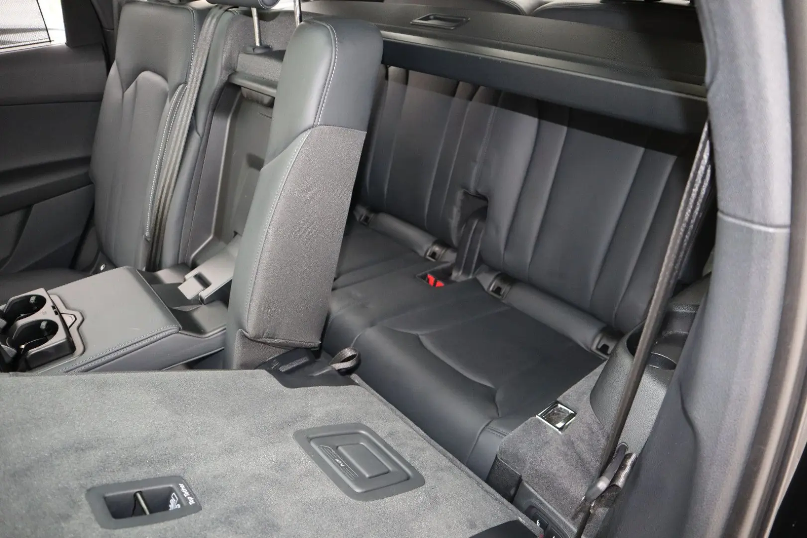 AUDI Q7 S-Line 55 TFSI