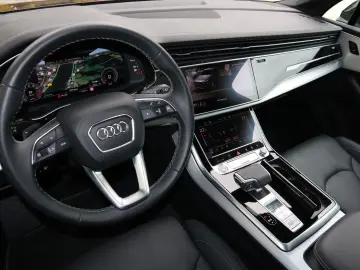 AUDI Q7 S-Line 55 TFSI