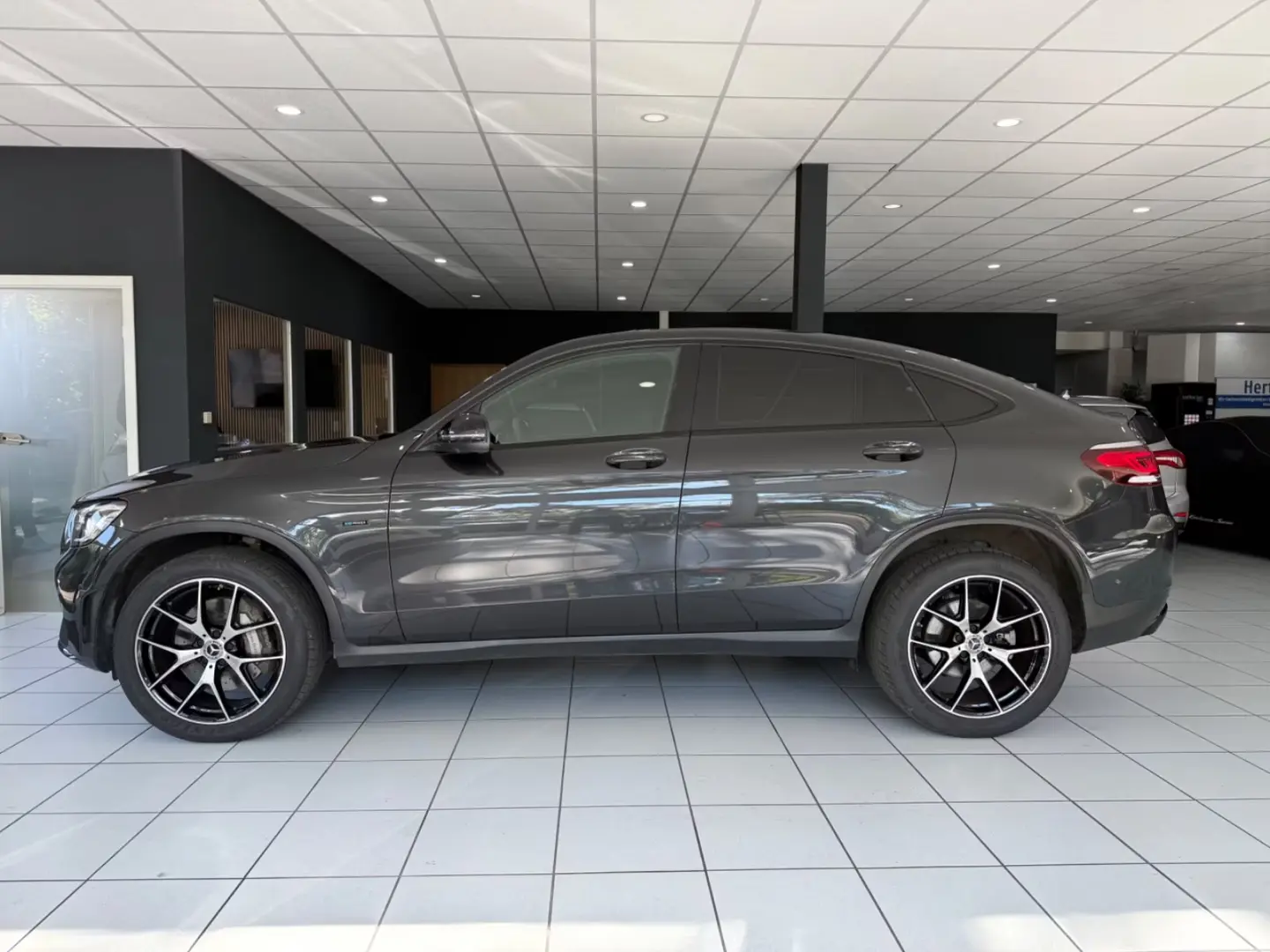 Mercedes-Benz GLC 300 de Coupe 4M AMG