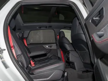 AUDI Q7 55 TFSI Q S LINE