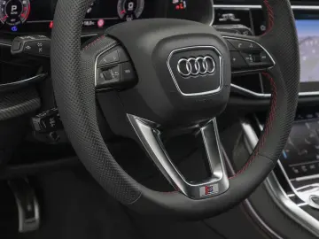 AUDI Q7 55 TFSI Q S LINE