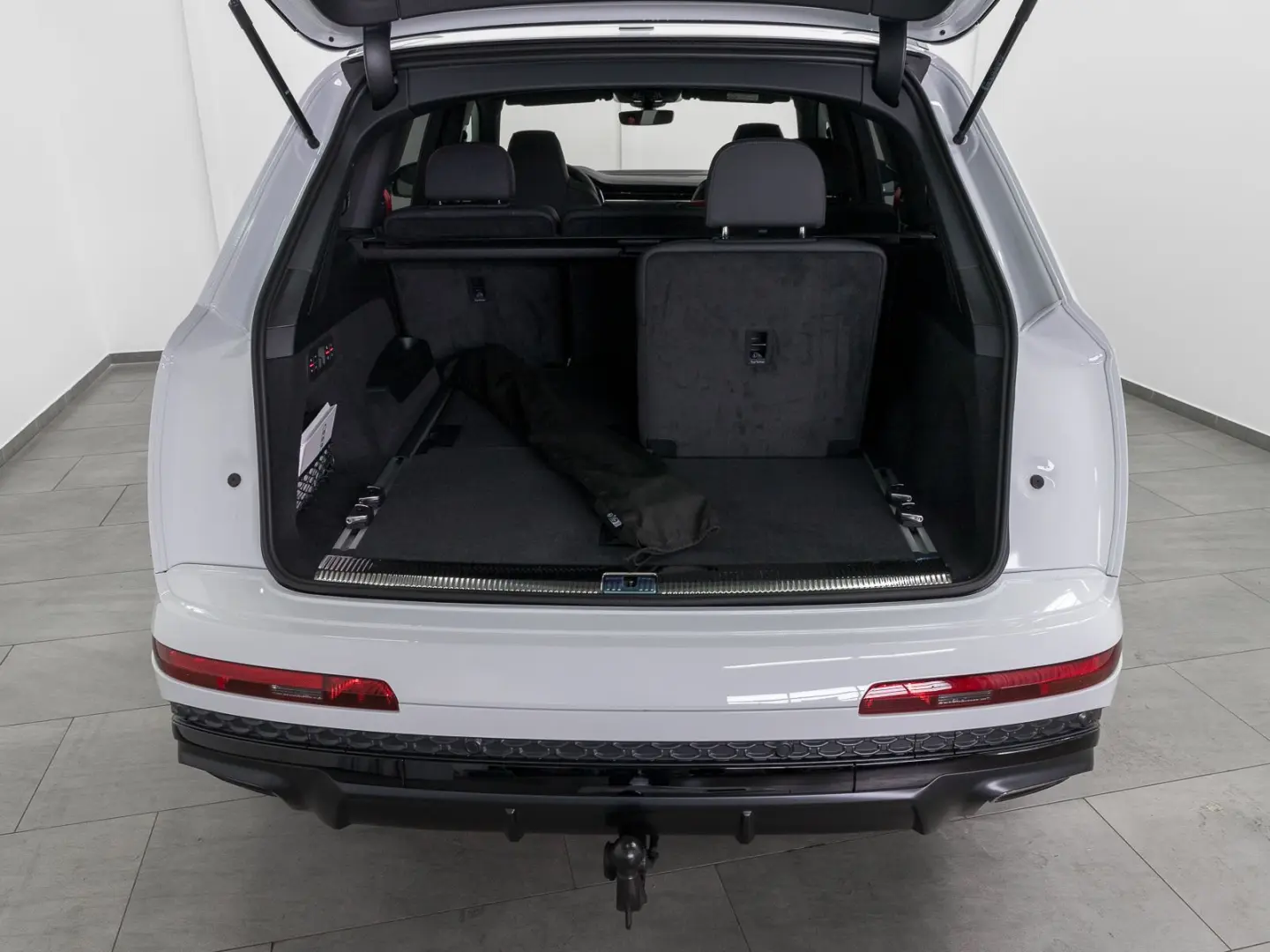 AUDI Q7 55 TFSI Q S LINE