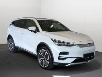 BYD TANG 109kw  7 locuri  AWD