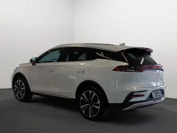 BYD TANG 109kw  7 locuri  AWD