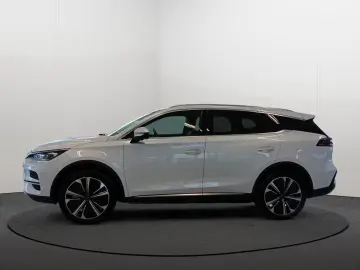 BYD TANG 109kw  7 locuri  AWD