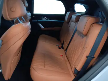 BYD TANG 109kw  7 locuri  AWD