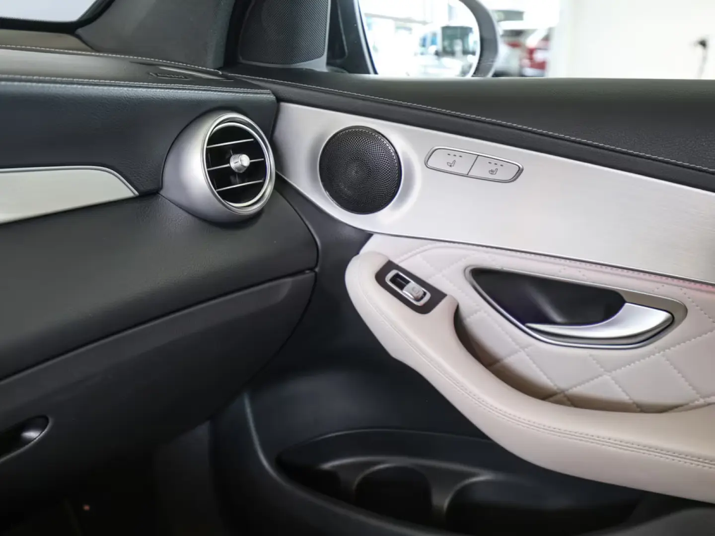 Mercedes-Benz GLC 300 e 4M Coupé AMG Sport designo AHK