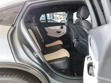 Mercedes-Benz GLC 300 e 4M Coupé AMG Sport designo AHK