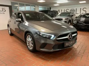 A 180 d Limousine LED Navi Sitzheizung