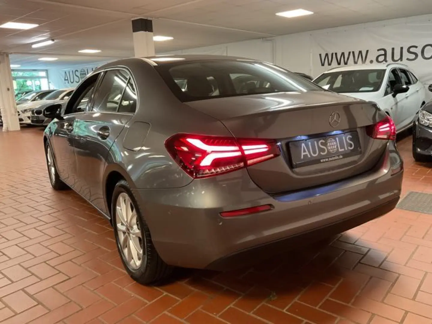 A 180 d Limousine LED Navi Sitzheizung