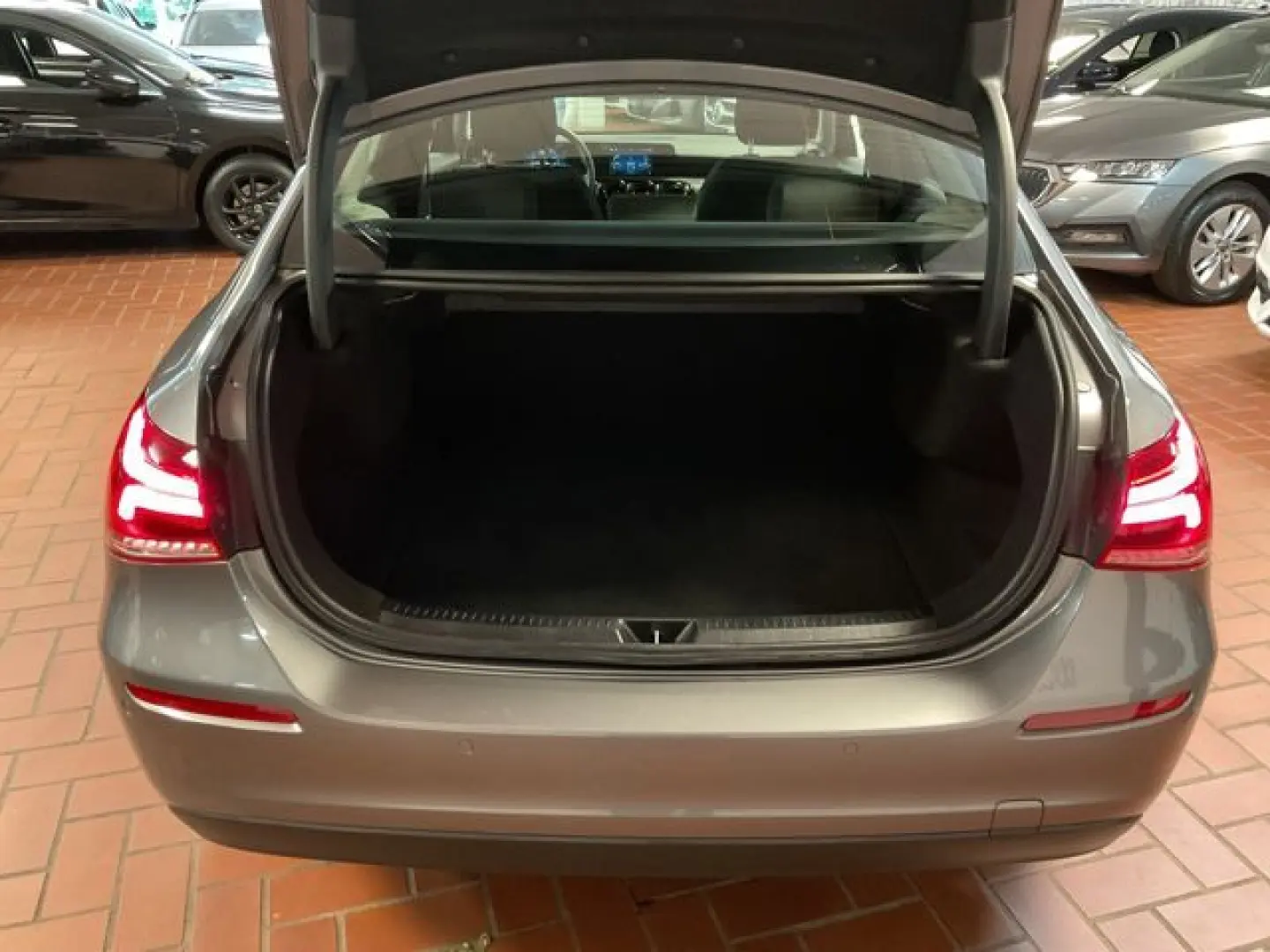 A 180 d Limousine LED Navi Sitzheizung