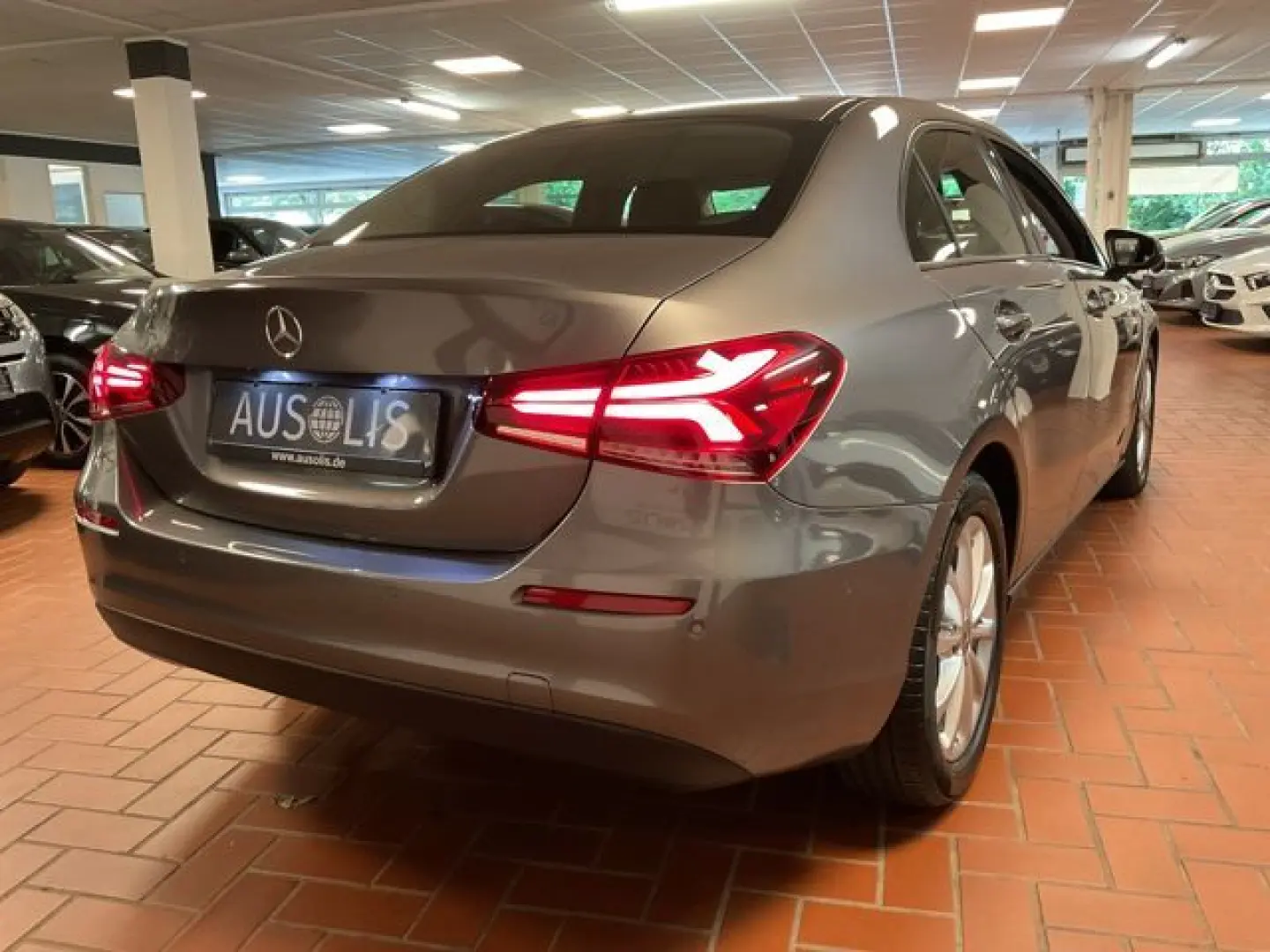 A 180 d Limousine LED Navi Sitzheizung