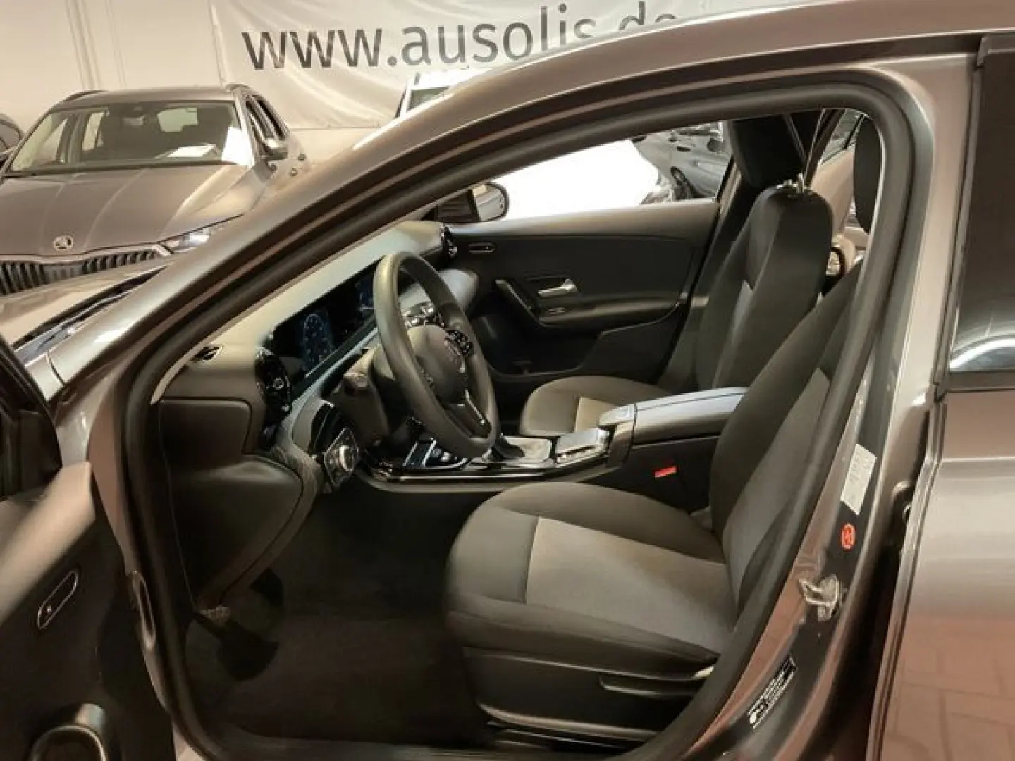 A 180 d Limousine LED Navi Sitzheizung