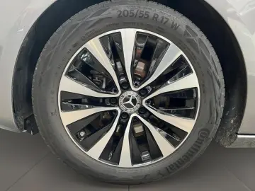 A 180 d Limousine Progressive  MBUX Navi STH PDC