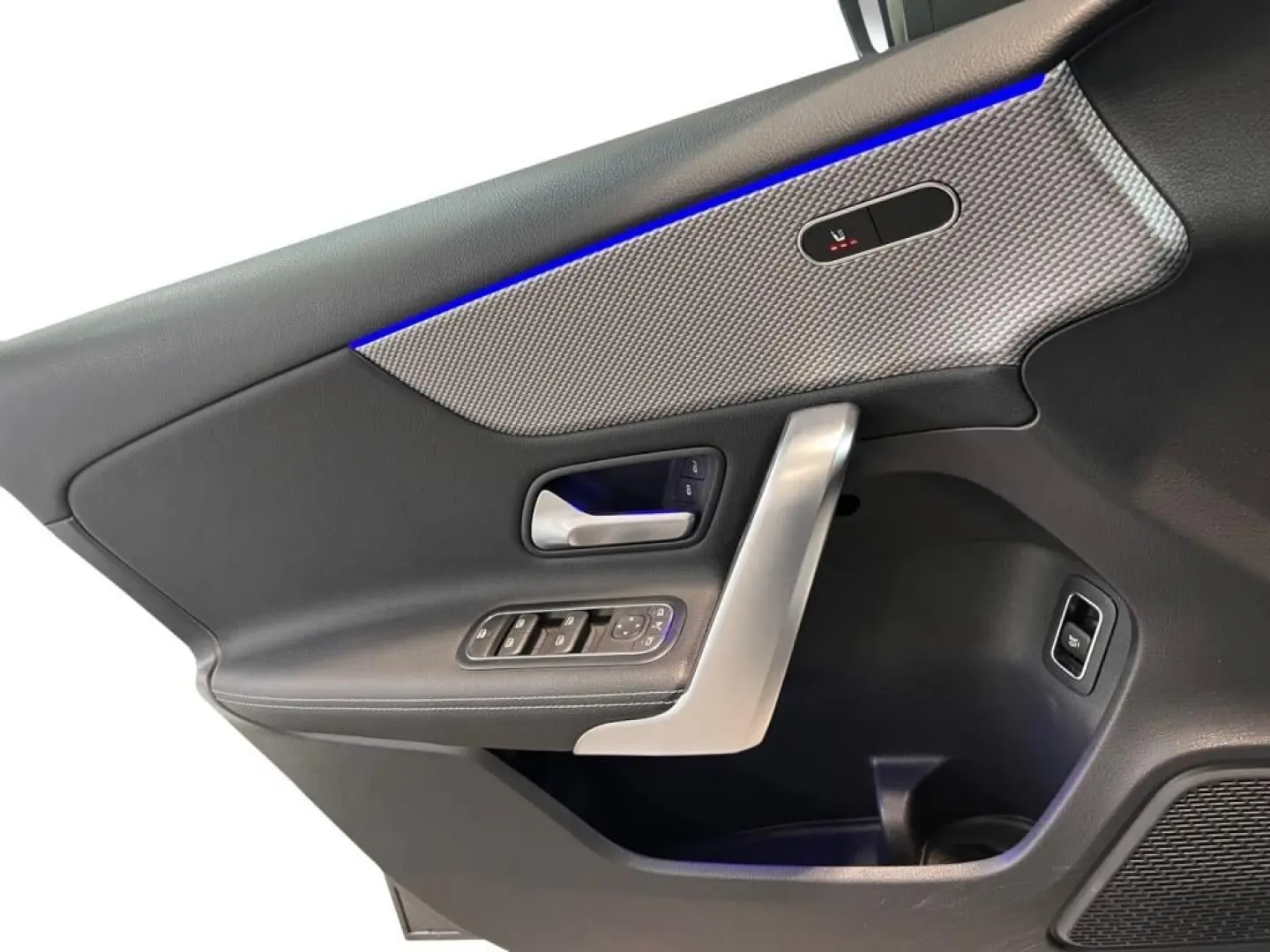 A 180 d Limousine Progressive  MBUX Navi STH PDC