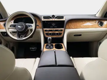 BENTLEY Bentayga V8