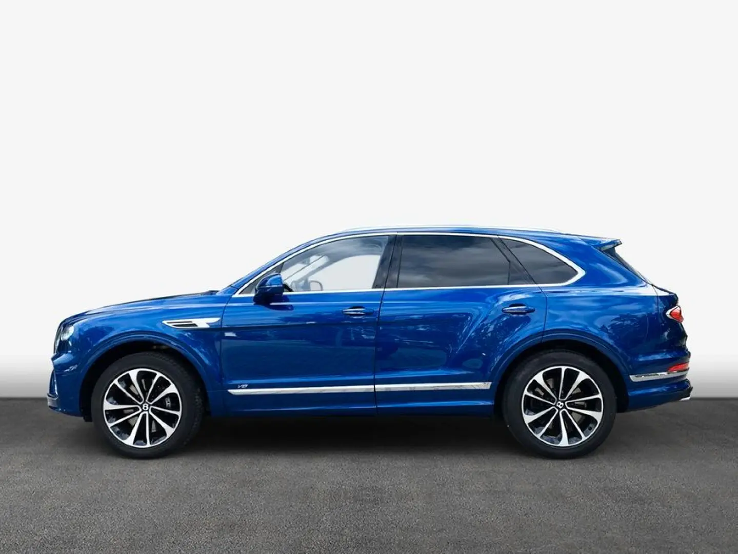 BENTLEY Bentayga V8