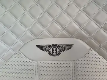 BENTLEY Bentayga V8