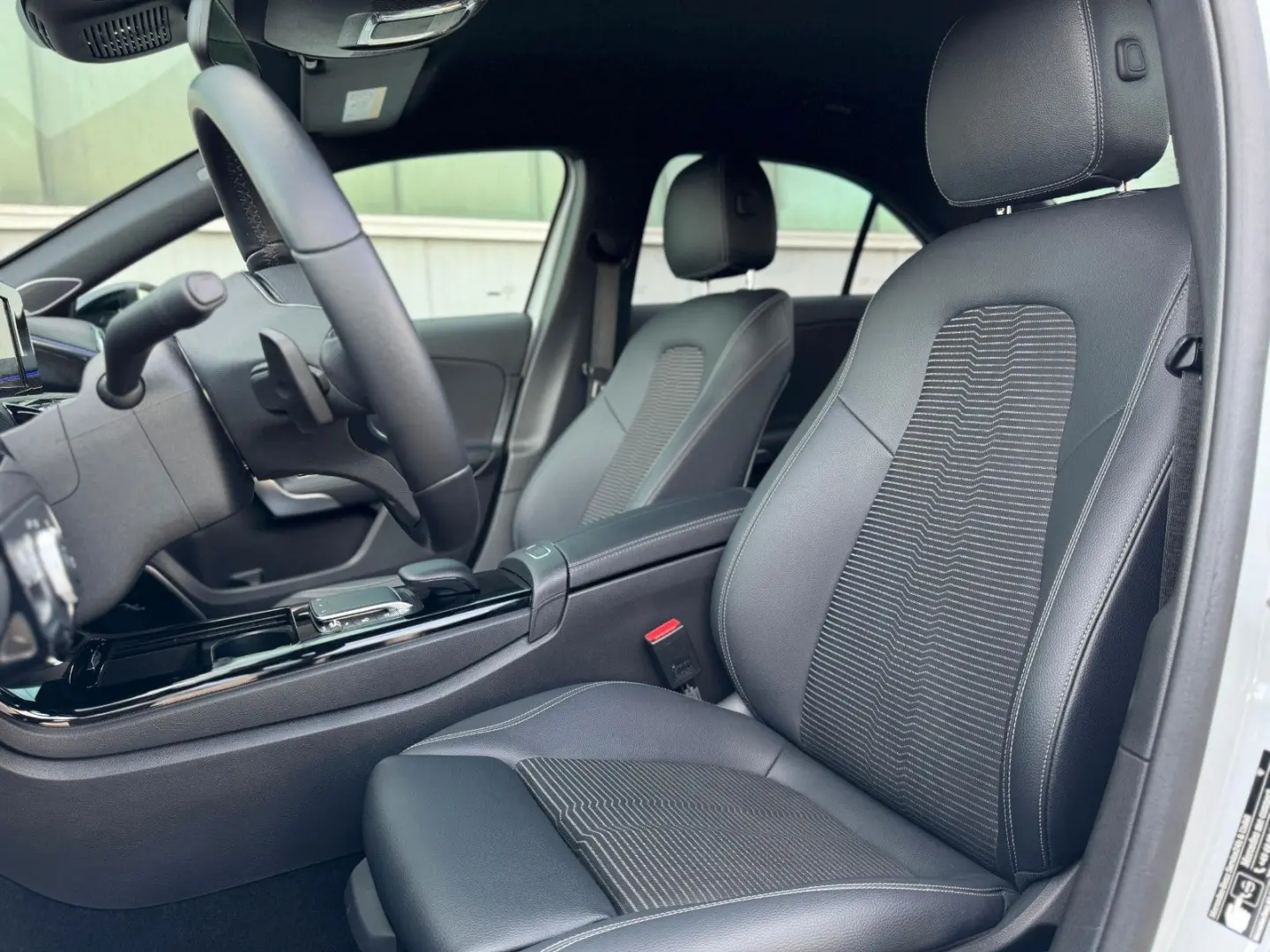 A 180d Progressive Limousine NAV CAM NIGHT 1.HD