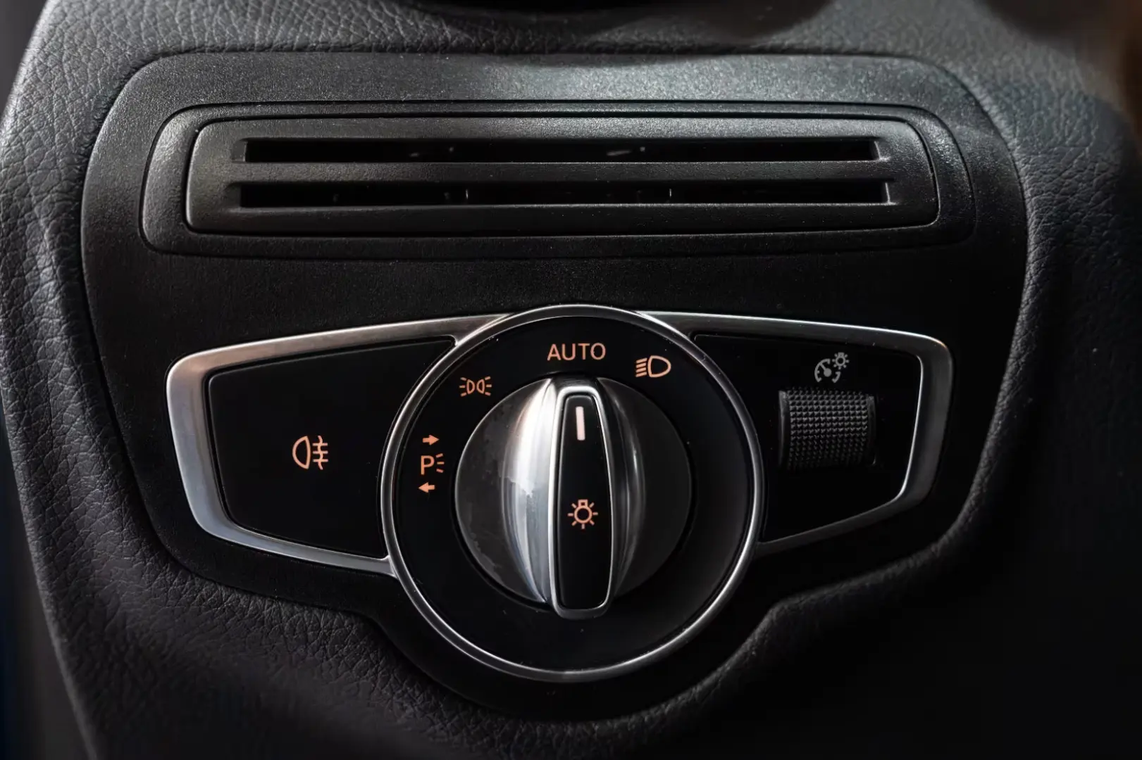 Mercedes-Benz GLC 300 e Coupe 4Matic AMG-LINE NIGHT