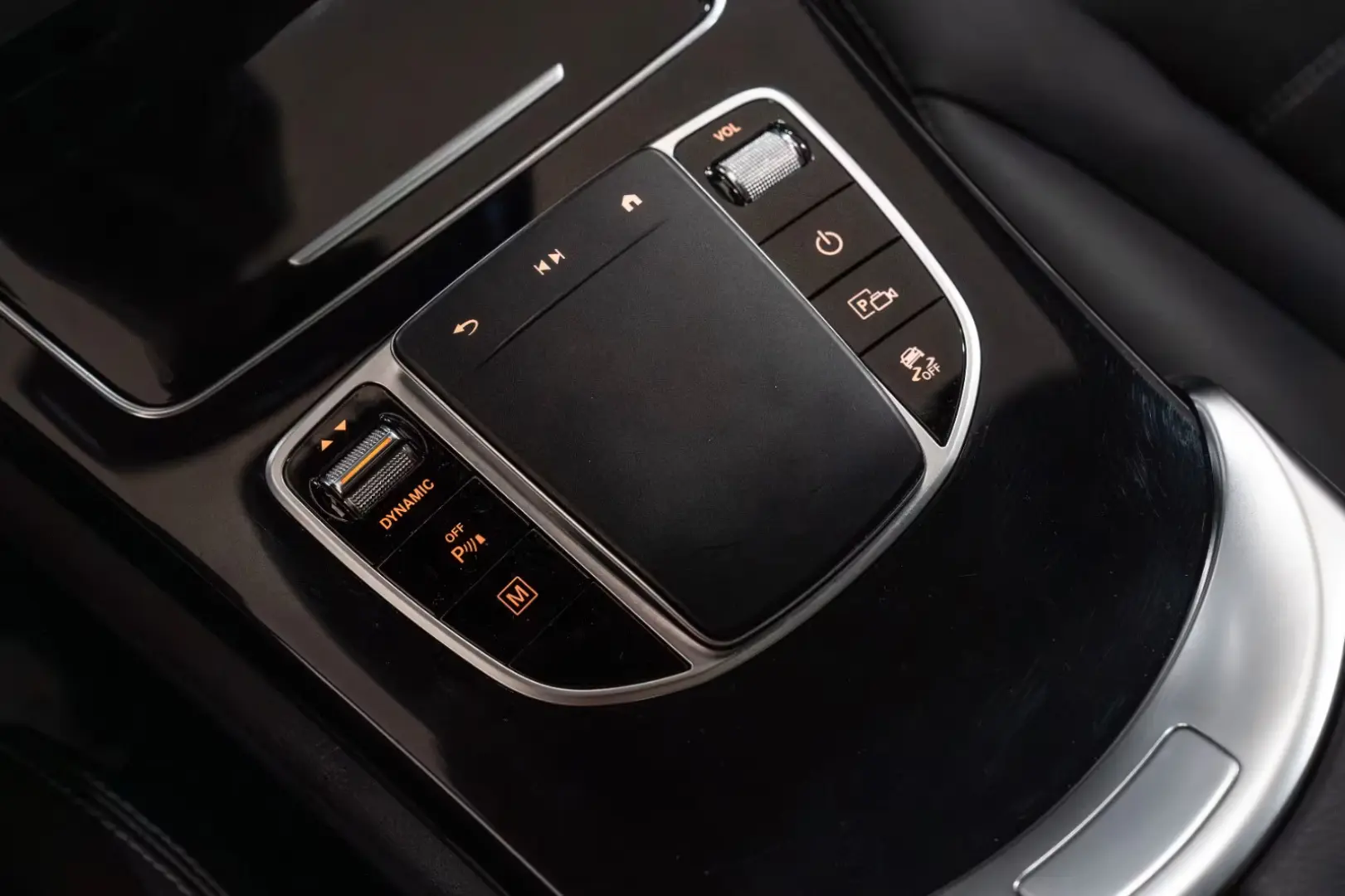 Mercedes-Benz GLC 300 e Coupe 4Matic AMG-LINE NIGHT