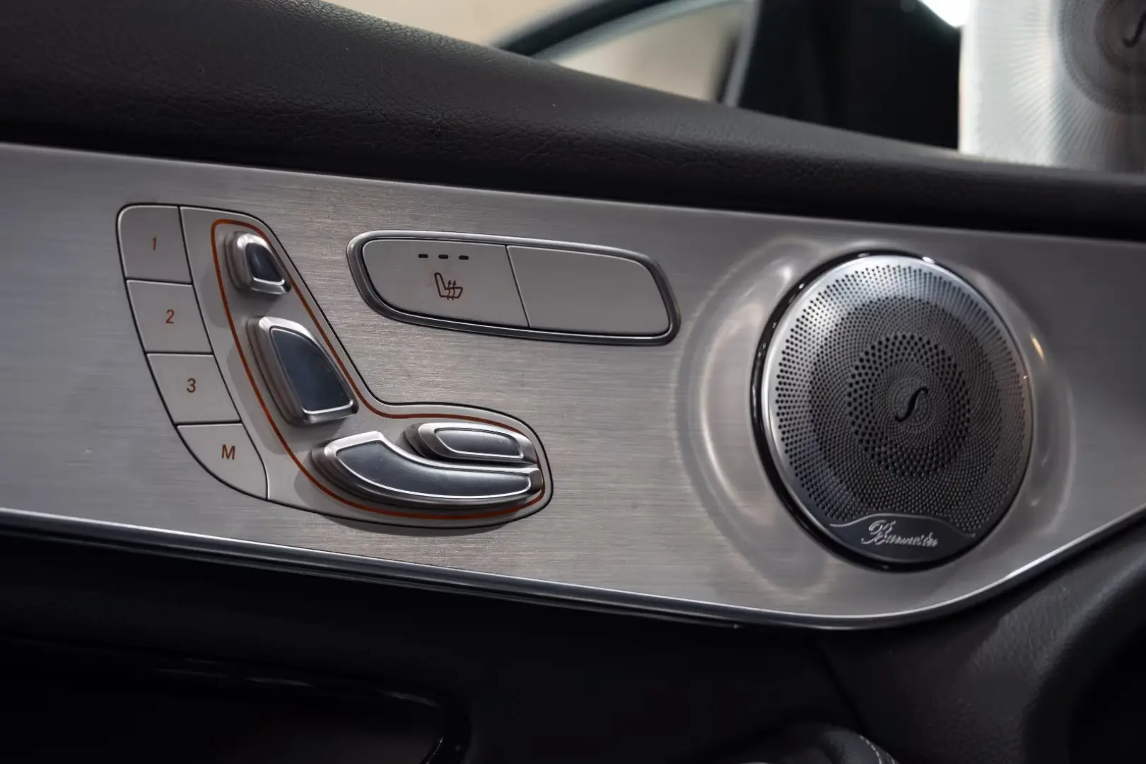 Mercedes-Benz GLC 300 e Coupe 4Matic AMG-LINE NIGHT