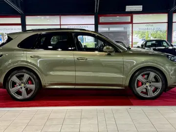 Cayenne S Sport Chrono  PANO 360 KAMERA SOFTCLOS