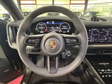 Cayenne S Sport Chrono  PANO 360 KAMERA SOFTCLOS