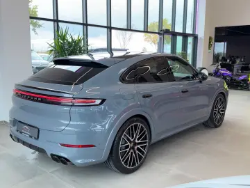 Cayenne Coupe S HUD Carbon DVD Fond