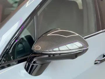 Cayenne Coupe S HUD Carbon DVD Fond