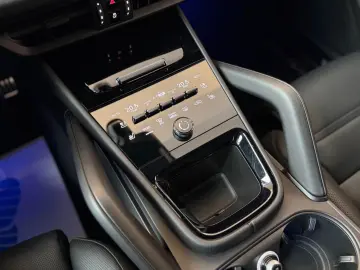 Cayenne Coupe S HUD Carbon DVD Fond