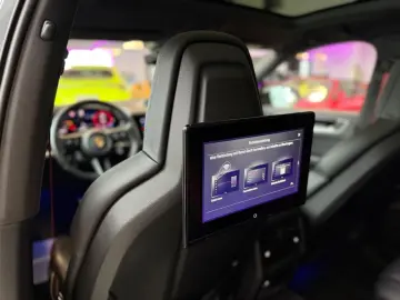 Cayenne Coupe S HUD Carbon DVD Fond