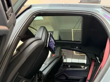 Cayenne Coupe S HUD Carbon DVD Fond