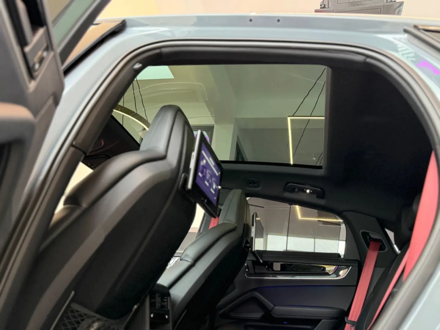 Cayenne Coupe S HUD Carbon DVD Fond