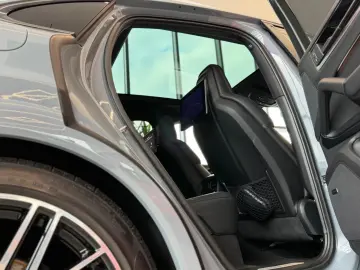 Cayenne Coupe S HUD Carbon DVD Fond