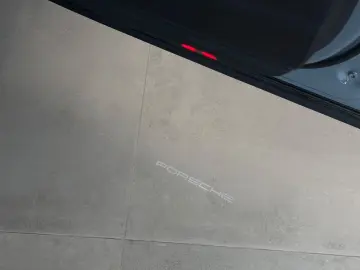 Cayenne Coupe S HUD Carbon DVD Fond