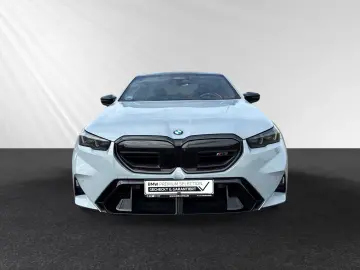 M5 Limousine MDriverPack. Carbon AHK B&W DA-Prof