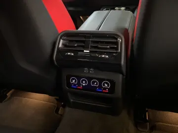 M5 Limousine M DriversPackage AHK Bowers&Wilkins